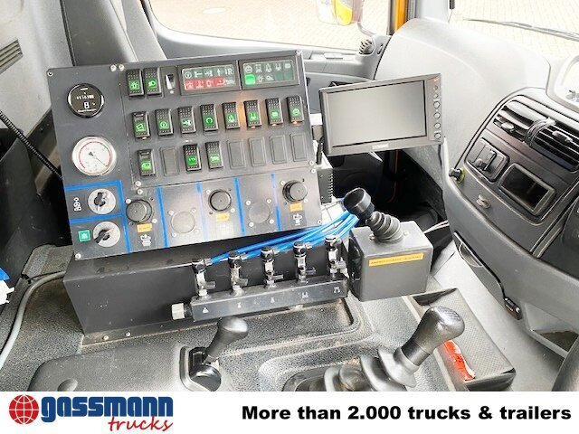 Mercedes-Benz Atego 1324 4x2, Kehrmaschine Explorer 8 - Ielu tīrīšanas mašīna: foto 3 Mercedes-Benz Atego 1324 4x2, Kehrmaschine Explorer 8 - Ielu tīrīšanas mašīna: foto 3