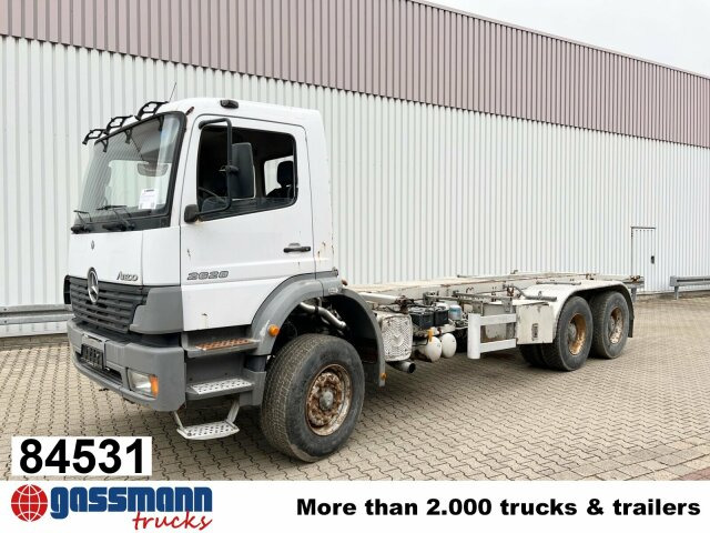Mercedes-Benz Atego 2628 K 6x4, 6-Zylinder - Konteineru vedējs/ Kravas automašīna ar noņemamā virsbūve: foto 1 Mercedes-Benz Atego 2628 K 6x4, 6-Zylinder - Konteineru vedējs/ Kravas automašīna ar noņemamā virsbūve: foto 1