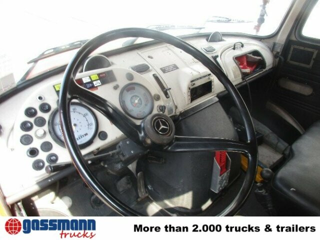 Mercedes-Benz L 1519 4x2 Feuerwehr Drehleiter DL30 - Ugunsdzēsēju mašīna: foto 5 Mercedes-Benz L 1519 4x2 Feuerwehr Drehleiter DL30 - Ugunsdzēsēju mašīna: foto 5