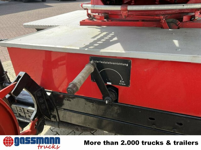 Mercedes-Benz LF 311 3250/3500 - Oldtimer Feuerwehrfahrzeug - Ugunsdzēsēju mašīna: foto 4 Mercedes-Benz LF 311 3250/3500 - Oldtimer Feuerwehrfahrzeug - Ugunsdzēsēju mašīna: foto 4