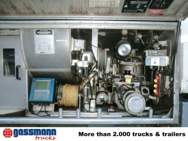 Mercedes-Benz SK 1824 L 4x2, Esterer Tankaufbau ca. 13.100l, 2 - Autocisterna: foto 2 Mercedes-Benz SK 1824 L 4x2, Esterer Tankaufbau ca. 13.100l, 2 - Autocisterna: foto 2