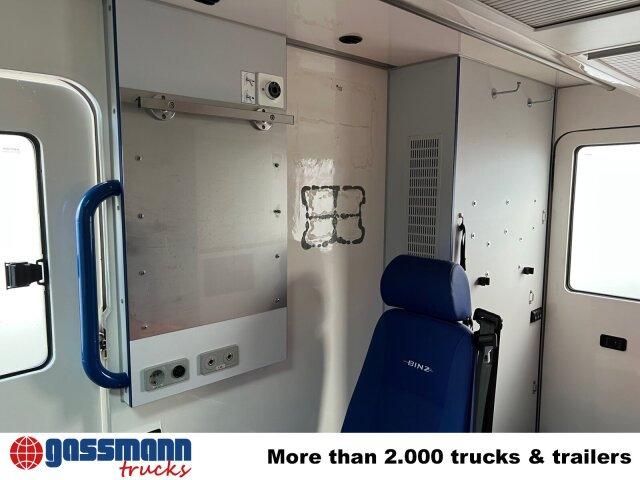 Mercedes-Benz Sprinter 313 CDI 4x2, Rettungswagen - Kravas mikroautobuss: foto 4 Mercedes-Benz Sprinter 313 CDI 4x2, Rettungswagen - Kravas mikroautobuss: foto 4