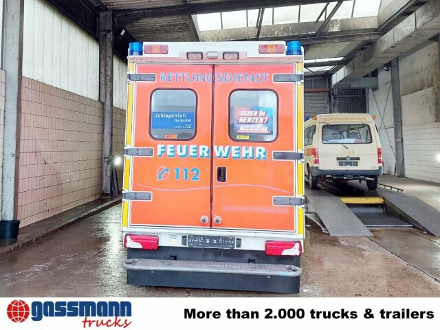 Mercedes-Benz Sprinter 515 CDI 4x2, Rettungswagen, Retarder - Kravas mikroautobuss: foto 4 Mercedes-Benz Sprinter 515 CDI 4x2, Rettungswagen, Retarder - Kravas mikroautobuss: foto 4
