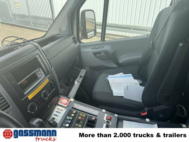 Mercedes-Benz Sprinter 516 CDI 4x2, Rettungswagen, Bi-Xenon - Kravas mikroautobuss: foto 3 Mercedes-Benz Sprinter 516 CDI 4x2, Rettungswagen, Bi-Xenon - Kravas mikroautobuss: foto 3