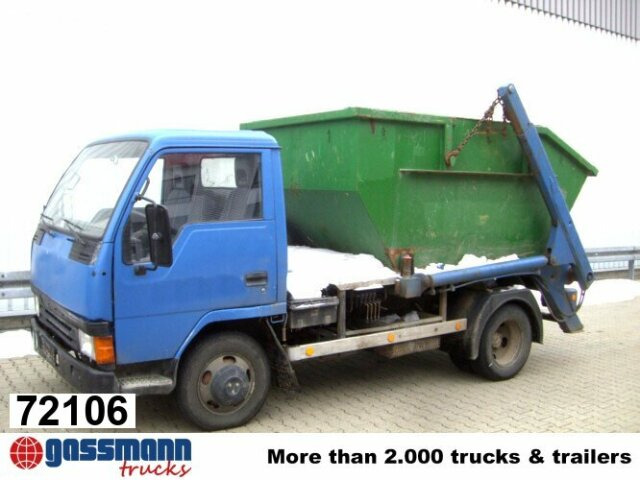 Mitsubishi Canter 4x2 - Būvgružu konteineru vedējs: foto 1 Mitsubishi Canter 4x2 - Būvgružu konteineru vedējs: foto 1