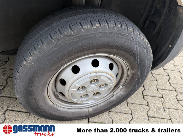 Automašīna ar kravas platformu, Kravas-pasažieru furgons Peugeot Boxer 4x2 Doka: foto 6