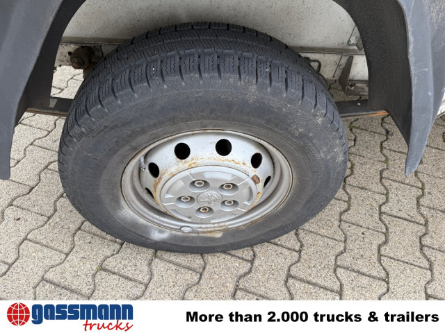 Automašīna ar kravas platformu, Kravas-pasažieru furgons Peugeot Boxer 4x2 Doka: foto 7