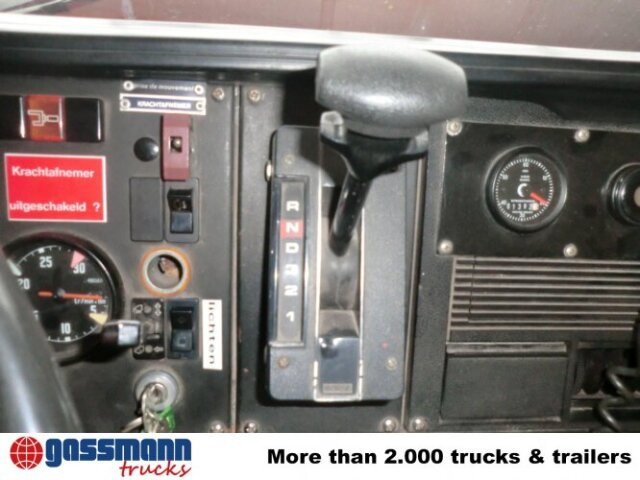 Renault G F231 4x2 - Ugunsdzēsēju mašīna: foto 2 Renault G F231 4x2 - Ugunsdzēsēju mašīna: foto 2