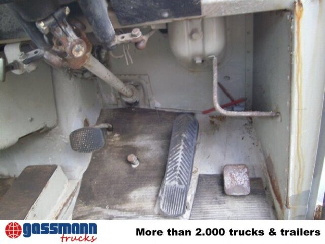 Bortu kravas automašīna/ Platforma Saurer V5 4x2: foto 11 Bortu kravas automašīna/ Platforma Saurer V5 4x2: foto 11