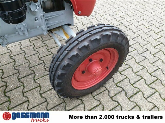 Traktor DL25 - Traktors: foto 4 Traktor DL25 - Traktors: foto 4