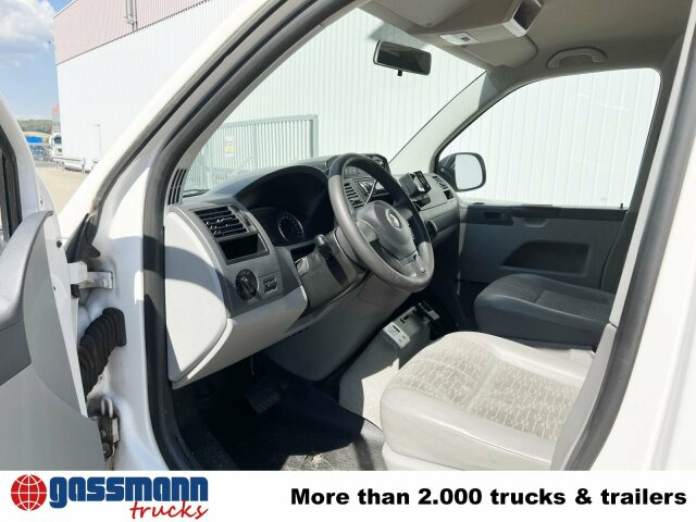 Volkswagen T5 2.0 TDI 4x2, Krankenwagen - Ātrās palīdzības mašīna: foto 3 Volkswagen T5 2.0 TDI 4x2, Krankenwagen - Ātrās palīdzības mašīna: foto 3