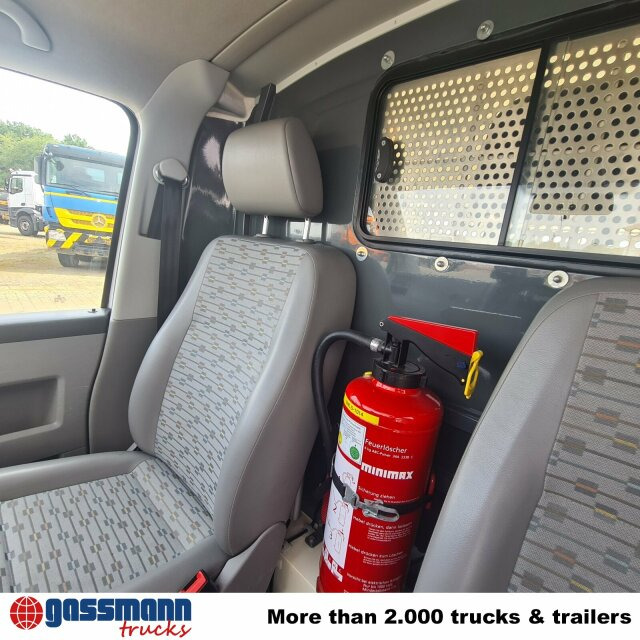 Volkswagen T5 2.0 TDI, Krankenwagen - Ātrās palīdzības mašīna: foto 2 Volkswagen T5 2.0 TDI, Krankenwagen - Ātrās palīdzības mašīna: foto 2