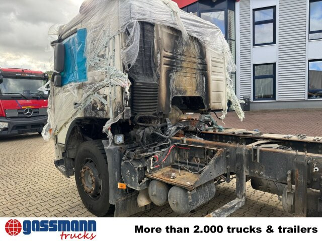 Volvo FM 380 6x4 R mit Brandschaden - Kravas automašīna pašizgāzējs: foto 2 Volvo FM 380 6x4 R mit Brandschaden - Kravas automašīna pašizgāzējs: foto 2