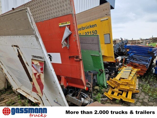 Diverse Ladebordwände 1-2to, demontiert, - Kravas lifts: foto 2 Diverse Ladebordwände 1-2to, demontiert, - Kravas lifts: foto 2