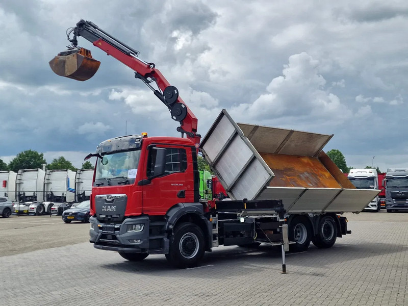 MAN TGS 26.360 6x4 Hydrodrive / Crane HMF1920K-RCS / 3 way tipper HMF / Low KM 110.700! - Kravas auto ar manipulatoru: foto 3 MAN TGS 26.360 6x4 Hydrodrive / Crane HMF1920K-RCS / 3 way tipper HMF / Low KM 110.700! - Kravas auto ar manipulatoru: foto 3