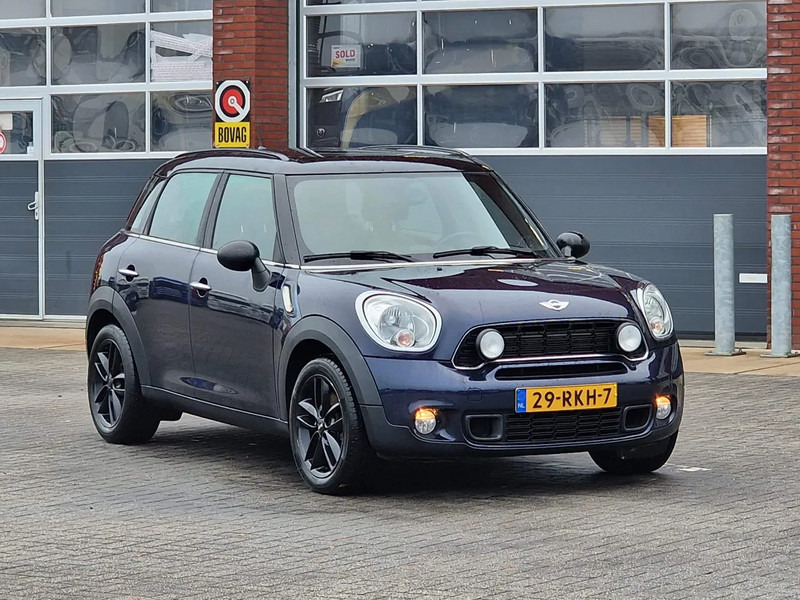 MINI Countryman Cooper S - Leather - 135 kw - Hečbeks: foto 1 MINI Countryman Cooper S - Leather - 135 kw - Hečbeks: foto 1