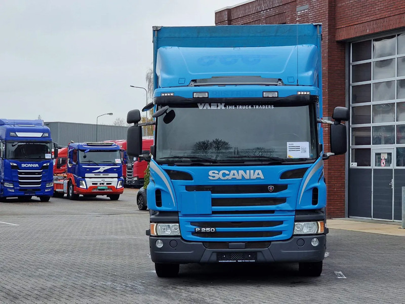 Scania P250 4x2 - Loadlift - Side boards - Full air - Euro 6 - Kravas automašīna ar tentu: foto 2 Scania P250 4x2 - Loadlift - Side boards - Full air - Euro 6 - Kravas automašīna ar tentu: foto 2
