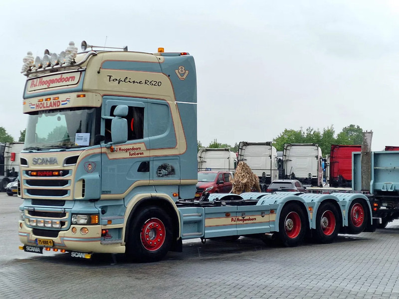 Scania R620 Topline 8x4 - Retarder - Full air - Custom interior - Show truck - HUB reduction - Šasija kravas automašīna: foto 3 Scania R620 Topline 8x4 - Retarder - Full air - Custom interior - Show truck - HUB reduction - Šasija kravas automašīna: foto 3