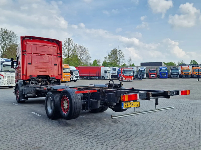 Scania R730 Topline 6x2*4 - Retarder - King of the Road - Night clima - Steering axle - Leather - Šasija kravas automašīna: foto 5 Scania R730 Topline 6x2*4 - Retarder - King of the Road - Night clima - Steering axle - Leather - Šasija kravas automašīna: foto 5