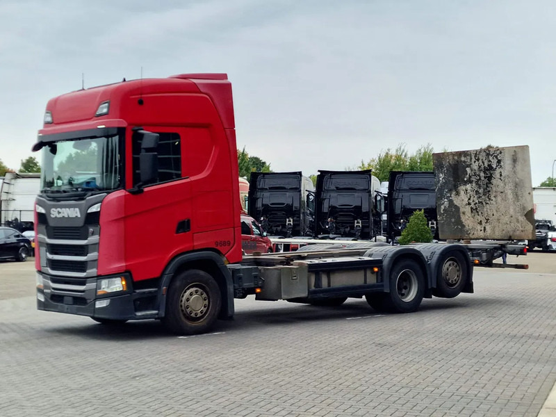 Scania S500 NGS Highline 6x2 - BDF - Full air - Loadlift - Navi - Retarder - Konteineru vedējs/ Kravas automašīna ar noņemamā virsbūve: foto 3 Scania S500 NGS Highline 6x2 - BDF - Full air - Loadlift - Navi - Retarder - Konteineru vedējs/ Kravas automašīna ar noņemamā virsbūve: foto 3