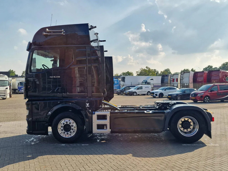 MAN TGX 18.540 - New - Full spec - Retarder - 2x tank - Full spoiler - Vilcējs: foto 4 MAN TGX 18.540 - New - Full spec - Retarder - 2x tank - Full spoiler - Vilcējs: foto 4