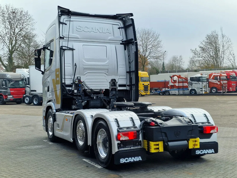 Scania 660S V8 NGS Highline 6x2/4 - New - Full spec - Retarder - Night clima - Led - Leather - Navi - Vilcējs: foto 5 Scania 660S V8 NGS Highline 6x2/4 - New - Full spec - Retarder - Night clima - Led - Leather - Navi - Vilcējs: foto 5