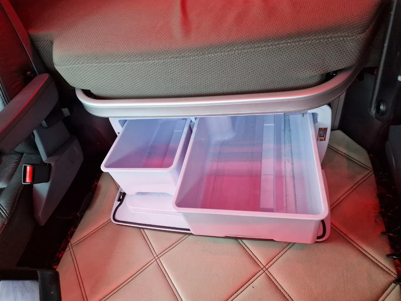 Scania R450 Highline 6x2 - Manual gearbox - PTO/Hydraulic - Custom interior - Full air - Euro 6 līzingu Scania R450 Highline 6x2 - Manual gearbox - PTO/Hydraulic - Custom interior - Full air - Euro 6: foto 19 Scania R450 Highline 6x2 - Manual gearbox - PTO/Hydraulic - Custom interior - Full air - Euro 6 līzingu Scania R450 Highline 6x2 - Manual gearbox - PTO/Hydraulic - Custom interior - Full air - Euro 6: foto 19