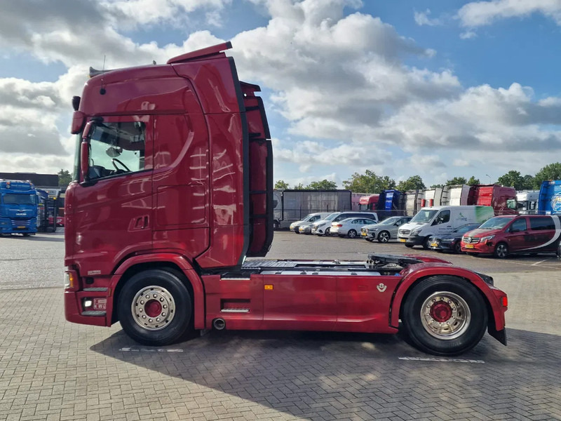 Scania S500 NGS Highline 4x2 - Retarder - Night clima - Full air - Custom interior - Full spoiler - 2 tank - Vilcējs: foto 4 Scania S500 NGS Highline 4x2 - Retarder - Night clima - Full air - Custom interior - Full spoiler - 2 tank - Vilcējs: foto 4