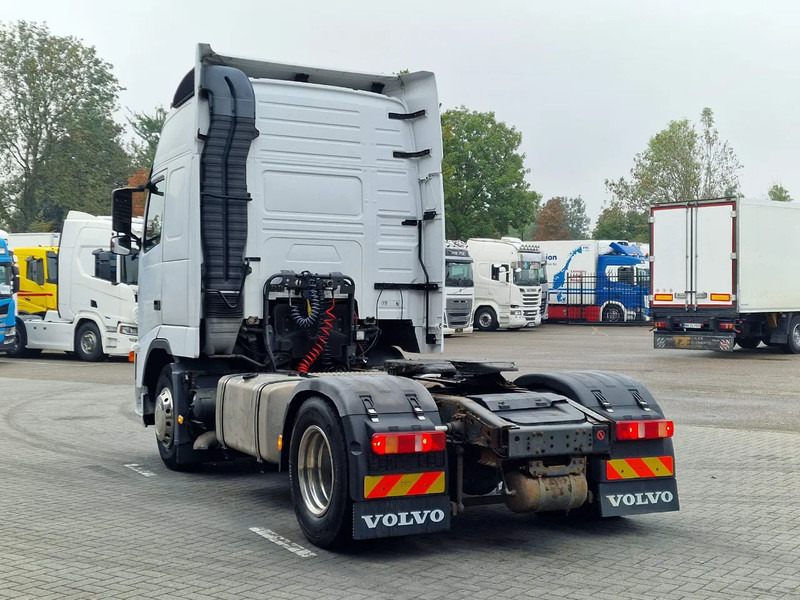Volvo FH 13.440 Globetrotter XL 4x2 - Manual gearbox - Euro 5 - Low KM - Vilcējs: foto 5 Volvo FH 13.440 Globetrotter XL 4x2 - Manual gearbox - Euro 5 - Low KM - Vilcējs: foto 5
