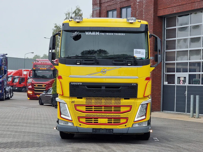 Volvo FH 13.500 6x4 - Lift axle - PTO/Hydraulic - Full air - Navi - - Vilcējs: foto 2 Volvo FH 13.500 6x4 - Lift axle - PTO/Hydraulic - Full air - Navi - - Vilcējs: foto 2