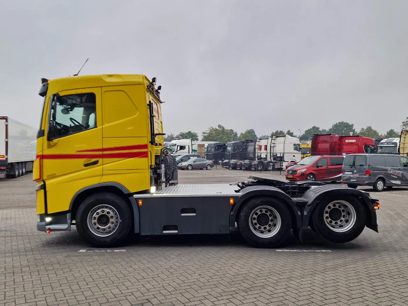 Volvo FH 13.500 6x4 - Lift axle - PTO/Hydraulic - Full air - Navi - - Vilcējs: foto 4 Volvo FH 13.500 6x4 - Lift axle - PTO/Hydraulic - Full air - Navi - - Vilcējs: foto 4
