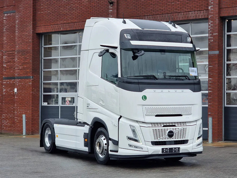 Volvo FH 13.500 Aero Globetrotter XL 4x2 - I Save - Retarder - I parkcool - 2x tank - Mirror cams - Vilcējs: foto 1 Volvo FH 13.500 Aero Globetrotter XL 4x2 - I Save - Retarder - I parkcool - 2x tank - Mirror cams - Vilcējs: foto 1