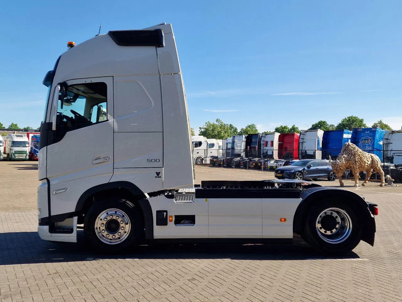 Volvo FH 13.500 Globetrotter XL 4x2 - NEW - Full spec - I parkcool - Full air - - Vilcējs: foto 4 Volvo FH 13.500 Globetrotter XL 4x2 - NEW - Full spec - I parkcool - Full air - - Vilcējs: foto 4