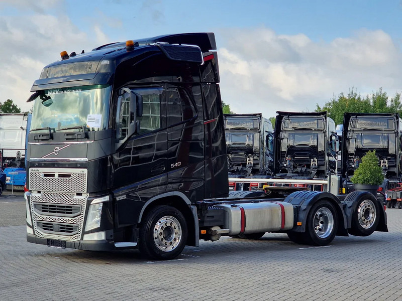 Volvo FH 13.540 Globetrotter 6x2 - Full air - VEB+ - Led - Vilcējs: foto 3 Volvo FH 13.540 Globetrotter 6x2 - Full air - VEB+ - Led - Vilcējs: foto 3