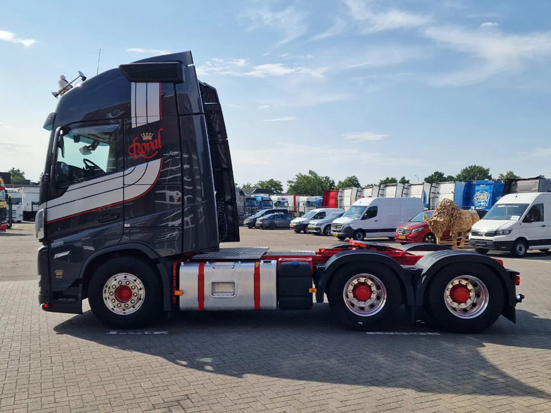Volvo FH 13.540 Globetrotterl XL 6x4 - Royal - Retarder - Full air - 3.40 WB - Low KM - Vilcējs: foto 4 Volvo FH 13.540 Globetrotterl XL 6x4 - Royal - Retarder - Full air - 3.40 WB - Low KM - Vilcējs: foto 4