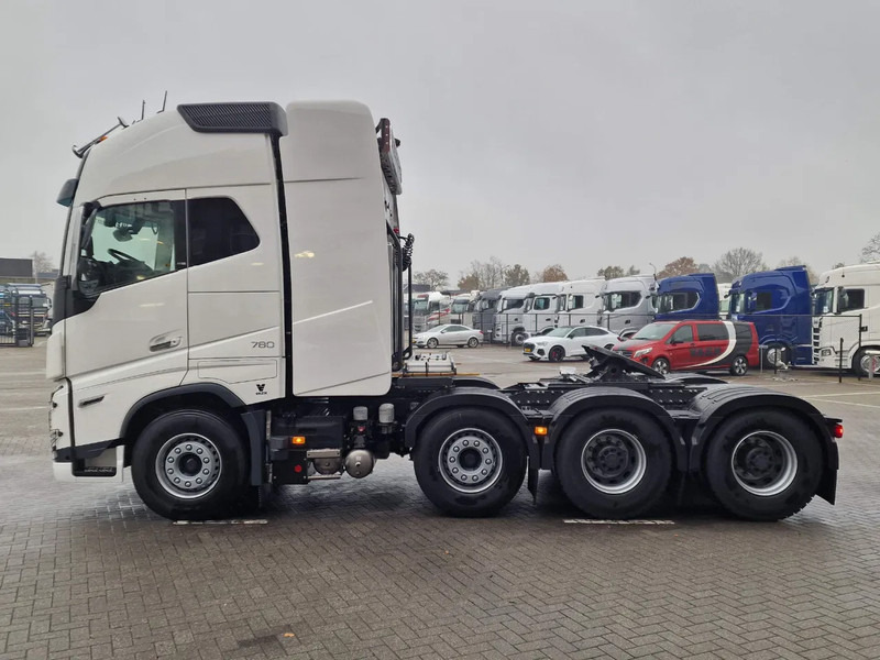 Volvo FH 16.780 8x4*4 Globetrotter XL - 245T GCW - New - Full air - I parkcool - Retarder - Vilcējs: foto 4 Volvo FH 16.780 8x4*4 Globetrotter XL - 245T GCW - New - Full air - I parkcool - Retarder - Vilcējs: foto 4