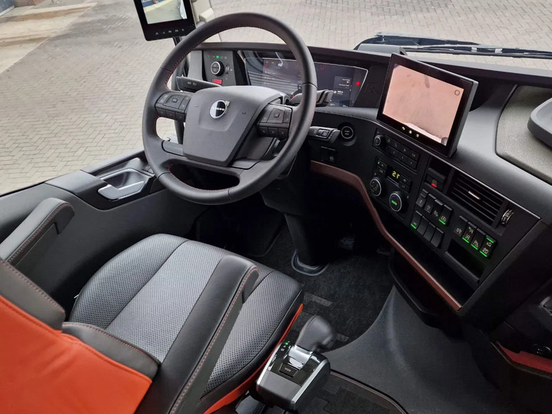 Jaunā Vilcējs Volvo FH 16 780 Aero Globetrotter XL 4x2 - NEW - Full spec - Retarder - Full air - 2x tank: foto 20