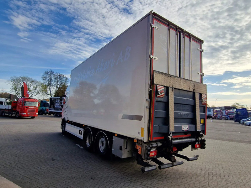 Volvo FH 13.460 Globetrotter 6x2 - Carrier Frigo Supra 850 Nordic - Loadlift - Full air - LNG - Izometriskais kravas automašīna: foto 5 Volvo FH 13.460 Globetrotter 6x2 - Carrier Frigo Supra 850 Nordic - Loadlift - Full air - LNG - Izometriskais kravas automašīna: foto 5