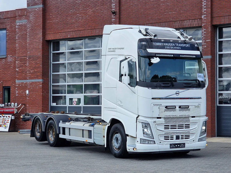 Volvo FH 13.500 Globetrotter XL 6x2 - BDF - Retarder - I parkcool - Full air - 4.90 WB - Konteineru vedējs/ Kravas automašīna ar noņemamā virsbūve: foto 1 Volvo FH 13.500 Globetrotter XL 6x2 - BDF - Retarder - I parkcool - Full air - 4.90 WB - Konteineru vedējs/ Kravas automašīna ar noņemamā virsbūve: foto 1