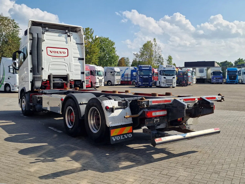 Volvo FH 16.750 Globetrotter 6x2 BDF - Retarder - HUB reduction - Euro 5 - 4.90 WB - Konteineru vedējs/ Kravas automašīna ar noņemamā virsbūve: foto 5 Volvo FH 16.750 Globetrotter 6x2 BDF - Retarder - HUB reduction - Euro 5 - 4.90 WB - Konteineru vedējs/ Kravas automašīna ar noņemamā virsbūve: foto 5