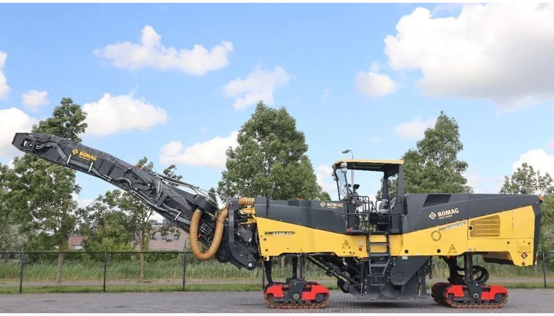 Bomag BM 2200/75 | COLD PLANER | NEW CONDITION! - Asfalta ieklāšanas tehnika: foto 1 Bomag BM 2200/75 | COLD PLANER | NEW CONDITION! - Asfalta ieklāšanas tehnika: foto 1