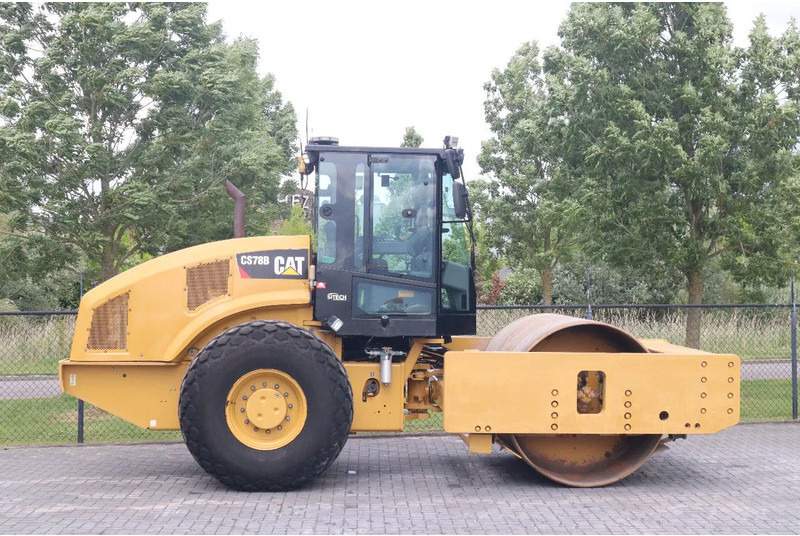 Caterpillar CS78B | TRIMBLE GPS | GOOD CONDITION - Veltnis: foto 4 Caterpillar CS78B | TRIMBLE GPS | GOOD CONDITION - Veltnis: foto 4