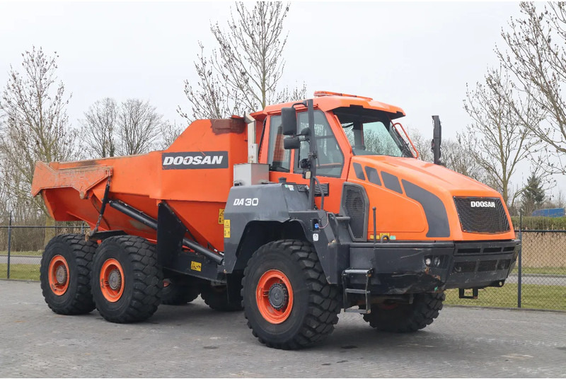 Doosan DA 30 | TAILGATE | AIRCO | GOOD CONDITION - Artikulētias pašizgāzējs: foto 5 Doosan DA 30 | TAILGATE | AIRCO | GOOD CONDITION - Artikulētias pašizgāzējs: foto 5