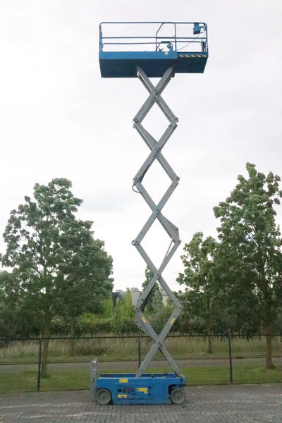 Šķērveida pacēlājs Genie GS-3246 | 12 METER | 318 KG: foto 7