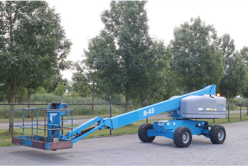 Genie S-45 | 15.7 METER | 227 KG | GOOD CONDITION - Teleskopiskais pacēlājs: foto 2 Genie S-45 | 15.7 METER | 227 KG | GOOD CONDITION - Teleskopiskais pacēlājs: foto 2