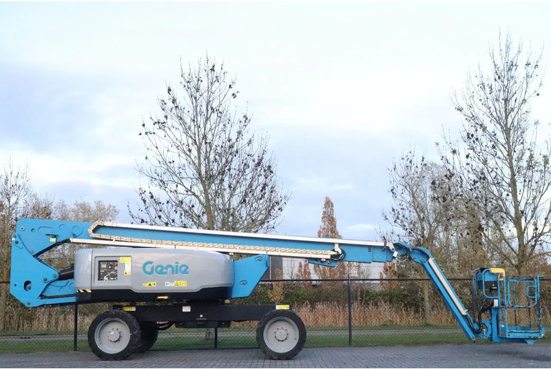 Genie S-80 J | 26.5 METER | 300 KG | LOW HOURS - Teleskopiskais pacēlājs: foto 4 Genie S-80 J | 26.5 METER | 300 KG | LOW HOURS - Teleskopiskais pacēlājs: foto 4