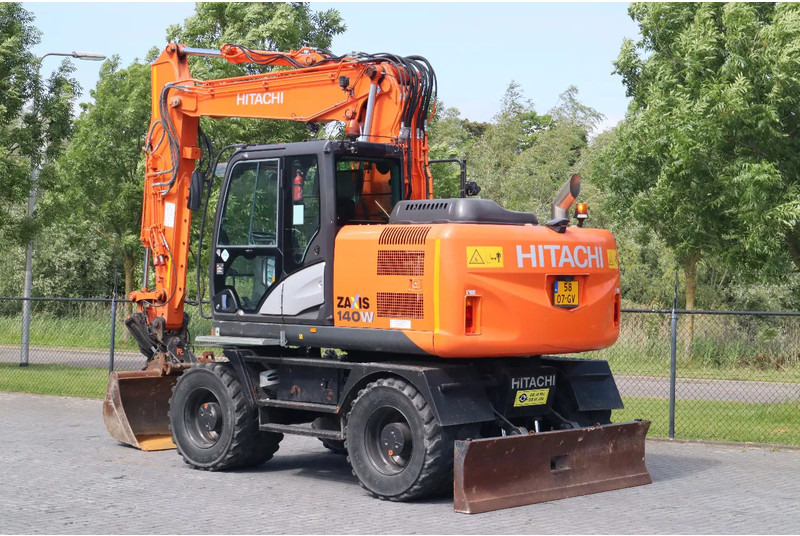 Hitachi ZX 140 W-5B | TILT QC | BUCKET | DOZER BLADE | DUTCH REG. - Riteņu ekskavators: foto 3 Hitachi ZX 140 W-5B | TILT QC | BUCKET | DOZER BLADE | DUTCH REG. - Riteņu ekskavators: foto 3