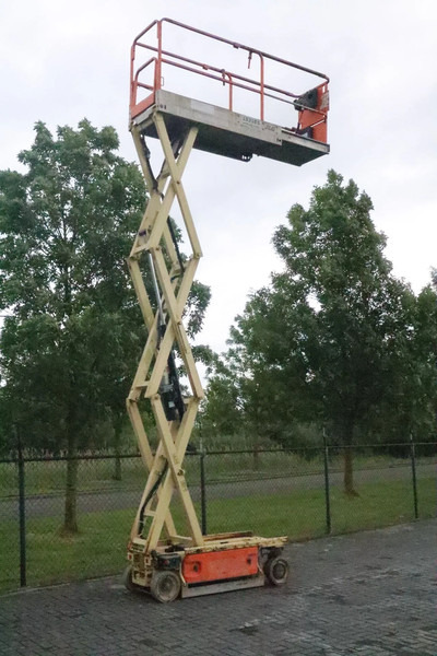 Šķērveida pacēlājs JLG 1930 ES | 7.7 METER | 230 KG: foto 9