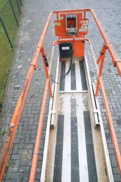 Šķērveida pacēlājs JLG 1930 ES | 7.7 METER | 230 KG: foto 14