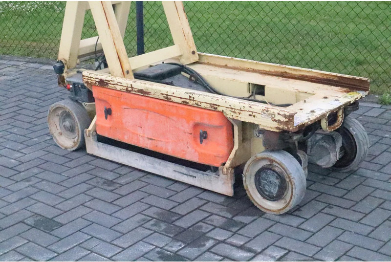 Šķērveida pacēlājs JLG 1930 ES | 7.7 METER | 230 KG: foto 11